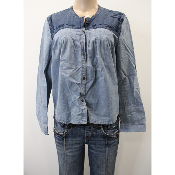 Lucky Brand Shirt Women's Size Medium Long Sleeve Chambray Colorblock Button Up - Picture 1 of 9